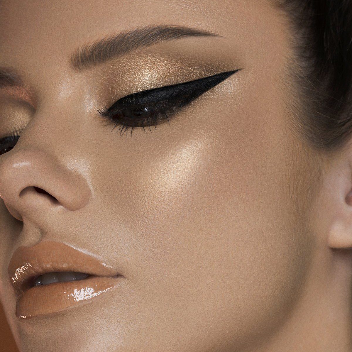 The Nubian Loose Highlighter - Nubia
